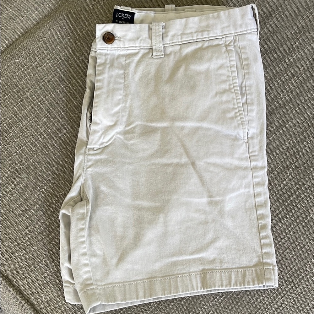 J. Crew Men's khaki chino Shorts
